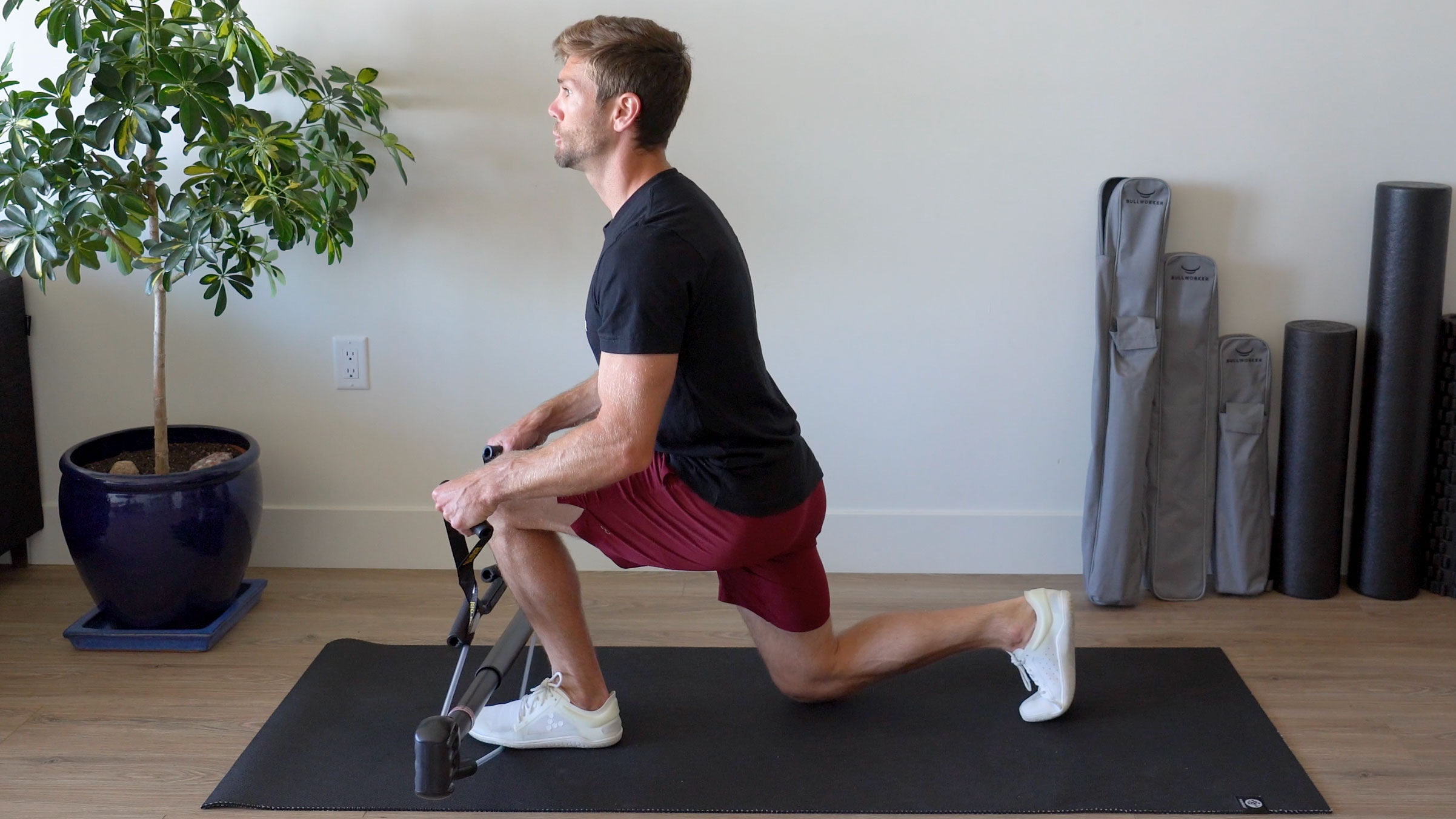 Benefits of Exercising Your Legs: Reverse Lunges