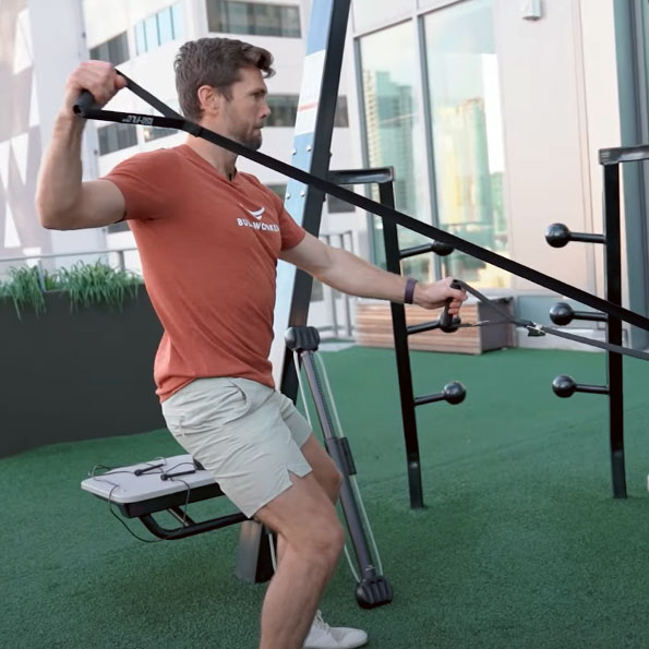 Shoulder exercises with circuit training